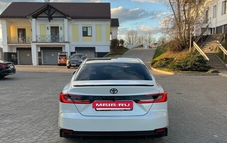 Toyota Camry, 2024 год, 3 630 000 рублей, 4 фотография