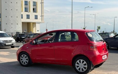 Toyota Yaris III рестайлинг, 2008 год, 500 000 рублей, 2 фотография