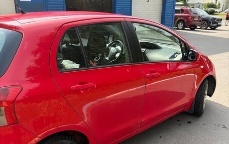 Toyota Yaris III рестайлинг, 2008 год, 500 000 рублей, 13 фотография
