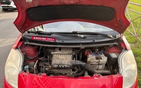 Toyota Yaris III рестайлинг, 2008 год, 500 000 рублей, 6 фотография
