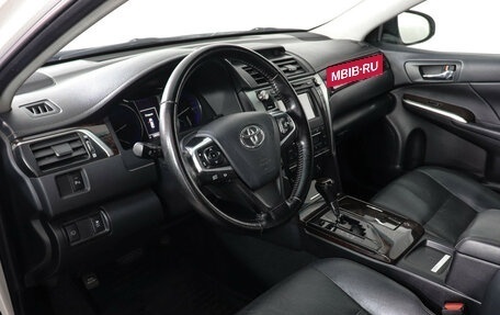 Toyota Camry, 2014 год, 1 777 000 рублей, 10 фотография