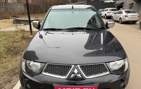 Mitsubishi L200 IV рестайлинг, 2013 год, 1 699 000 рублей, 3 фотография