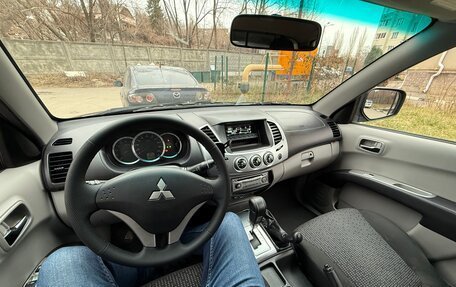Mitsubishi L200 IV рестайлинг, 2013 год, 1 699 000 рублей, 9 фотография