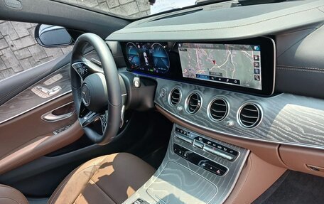 Mercedes-Benz E-Класс, 2021 год, 4 600 000 рублей, 30 фотография
