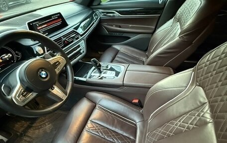 BMW 7 серия, 2018 год, 3 550 000 рублей, 4 фотография