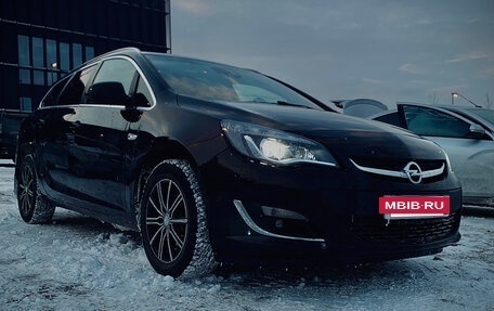 Opel Astra J, 2015 год, 820 000 рублей, 10 фотография