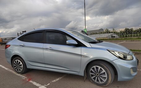 Hyundai Solaris II рестайлинг, 2013 год, 820 000 рублей, 5 фотография