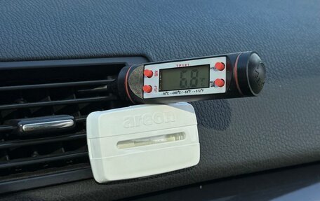 Audi A4, 2002 год, 450 000 рублей, 10 фотография