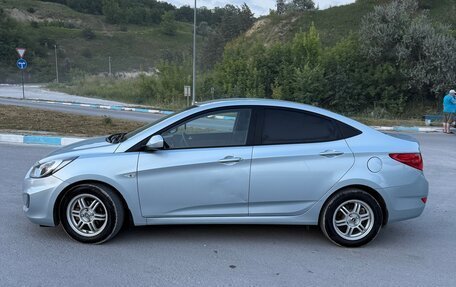Hyundai Solaris II рестайлинг, 2012 год, 720 000 рублей, 9 фотография