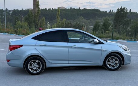 Hyundai Solaris II рестайлинг, 2012 год, 720 000 рублей, 8 фотография