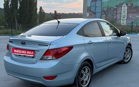 Hyundai Solaris II рестайлинг, 2012 год, 720 000 рублей, 5 фотография