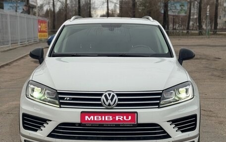 Volkswagen Touareg III, 2017 год, 2 700 000 рублей, 1 фотография