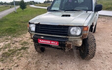 Mitsubishi Pajero III рестайлинг, 1994 год, 220 000 рублей, 1 фотография