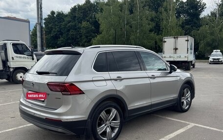 Volkswagen Tiguan II, 2018 год, 2 550 000 рублей, 5 фотография