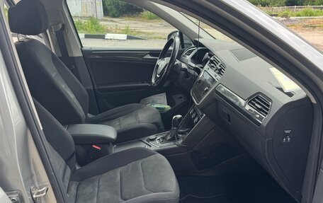 Volkswagen Tiguan II, 2018 год, 2 550 000 рублей, 17 фотография