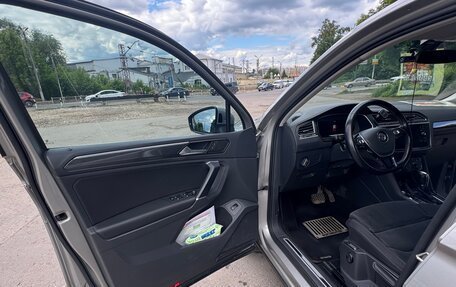 Volkswagen Tiguan II, 2018 год, 2 550 000 рублей, 11 фотография