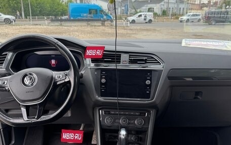 Volkswagen Tiguan II, 2018 год, 2 550 000 рублей, 10 фотография