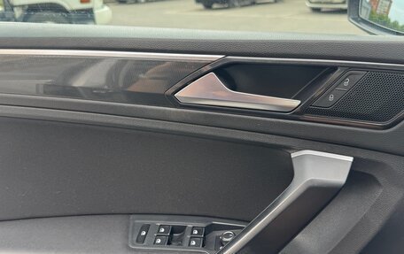 Volkswagen Tiguan II, 2018 год, 2 550 000 рублей, 23 фотография