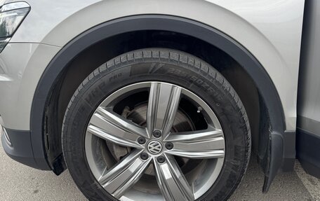 Volkswagen Tiguan II, 2018 год, 2 550 000 рублей, 28 фотография