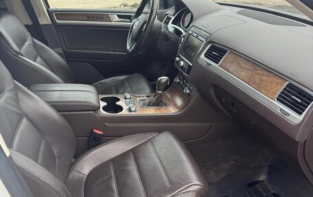 Volkswagen Touareg III, 2017 год, 2 700 000 рублей, 11 фотография