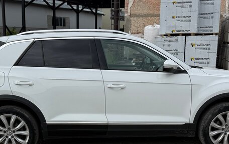Volkswagen T-Roc I, 2020 год, 2 320 000 рублей, 4 фотография