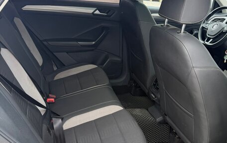 Volkswagen T-Roc I, 2020 год, 2 320 000 рублей, 15 фотография