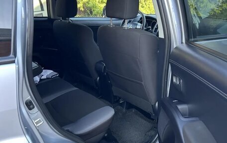 Mitsubishi Outlander III рестайлинг 3, 2011 год, 1 350 000 рублей, 7 фотография