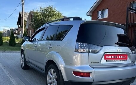Mitsubishi Outlander III рестайлинг 3, 2011 год, 1 350 000 рублей, 9 фотография
