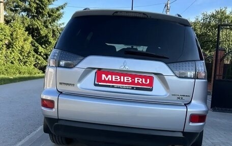 Mitsubishi Outlander III рестайлинг 3, 2011 год, 1 350 000 рублей, 12 фотография