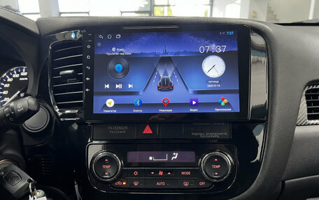 Mitsubishi Outlander III рестайлинг 3, 2018 год, 2 100 000 рублей, 15 фотография