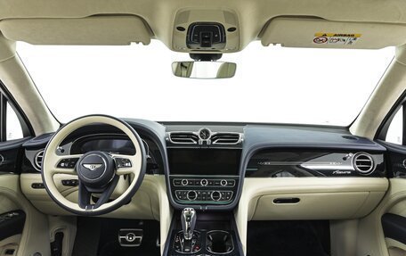 Bentley Bentayga I, 2025 год, 29 000 000 рублей, 11 фотография