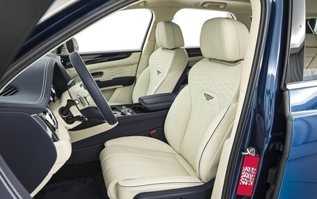 Bentley Bentayga I, 2025 год, 29 000 000 рублей, 9 фотография