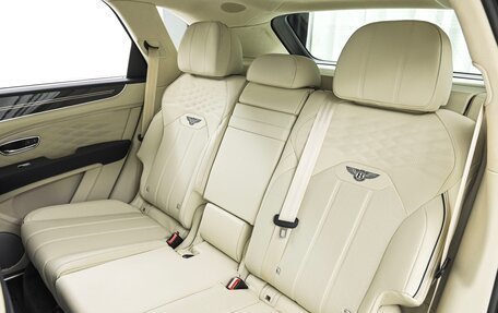 Bentley Bentayga I, 2025 год, 29 000 000 рублей, 19 фотография