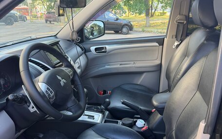 Mitsubishi Pajero Sport II рестайлинг, 2010 год, 1 900 000 рублей, 6 фотография