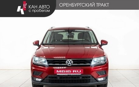 Volkswagen Tiguan II, 2020 год, 2 698 000 рублей, 2 фотография