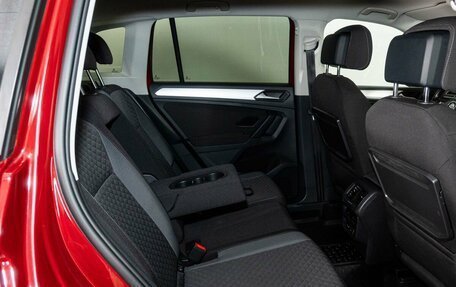 Volkswagen Tiguan II, 2020 год, 2 698 000 рублей, 8 фотография