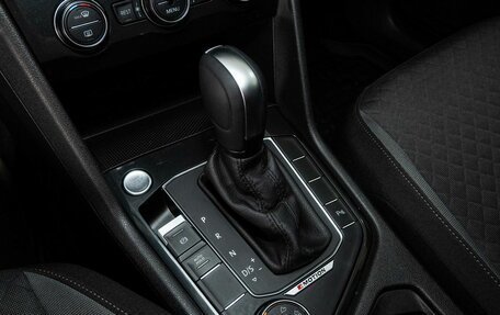 Volkswagen Tiguan II, 2020 год, 2 698 000 рублей, 12 фотография