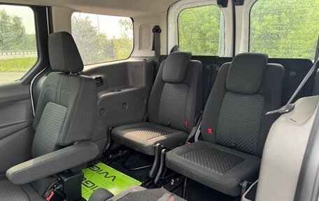Ford Transit Connect, 2018 год, 2 500 000 рублей, 13 фотография