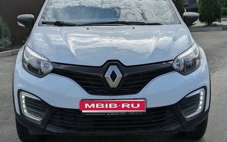 Renault Kaptur I рестайлинг, 2018 год, 1 200 000 рублей, 2 фотография