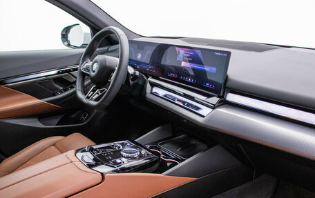 BMW 5 серия, 2024 год, 7 780 000 рублей, 11 фотография