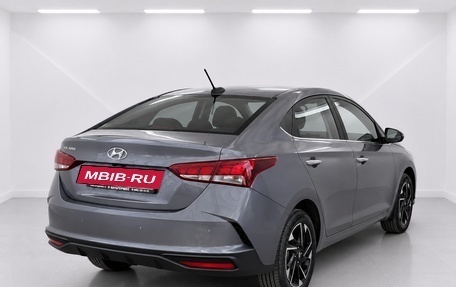 Hyundai Solaris II рестайлинг, 2021 год, 1 930 000 рублей, 4 фотография