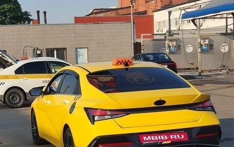 Hyundai Elantra, 2023 год, 1 750 000 рублей, 6 фотография