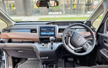 Honda Freed II, 2024 год, 2 100 000 рублей, 9 фотография