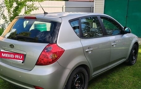 KIA cee'd I рестайлинг, 2009 год, 660 000 рублей, 2 фотография