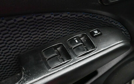 Mitsubishi Outlander III рестайлинг 3, 2008 год, 830 000 рублей, 13 фотография