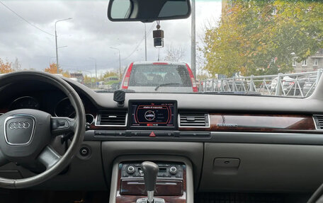Audi A8, 2005 год, 1 140 000 рублей, 14 фотография