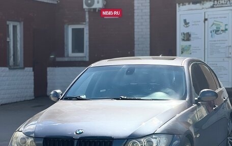 BMW 3 серия, 2005 год, 690 000 рублей, 2 фотография