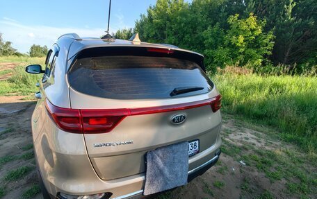 KIA Sportage IV рестайлинг, 2020 год, 2 400 000 рублей, 4 фотография
