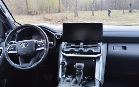 Toyota Land Cruiser, 2024 год, 8 350 000 рублей, 3 фотография
