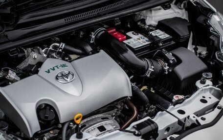 Toyota Vitz, 2017 год, 879 000 рублей, 3 фотография